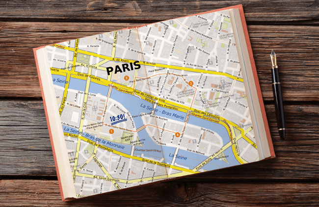 Stadtplan Paris hochaufgelöst in einem Reiseführer.